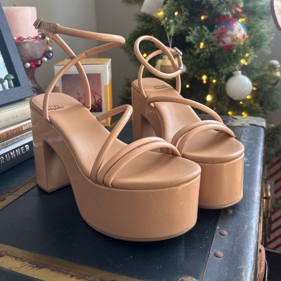 Jeffrey Campbell Mamba Platform Sandal - Picture 3 of 6